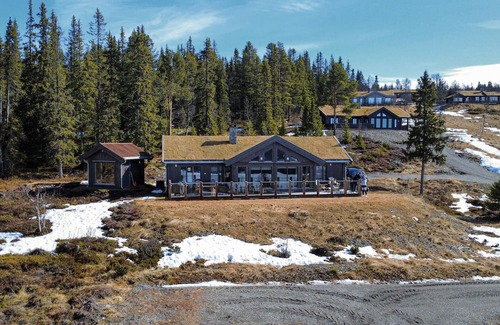 Sor-Fron Casa | Amazing home in Gålå with sauna