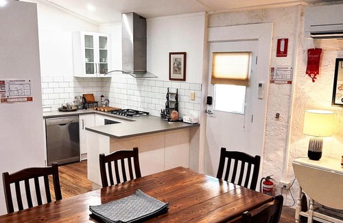 Moonta Cabaña | Cottage Bliss on Moonta Main St - Your Perfect cozy Moonta getaway!