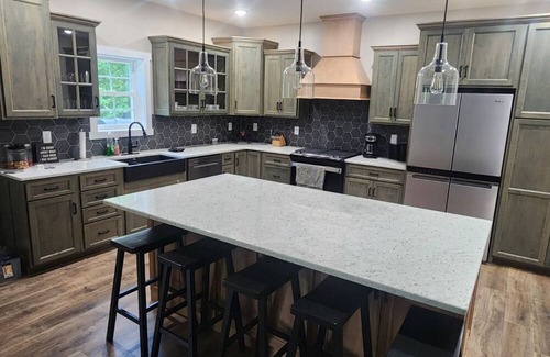 Heltonville Casa | The Modern WildernessnEnjoy nature and being close to IU & Lake Monroe.