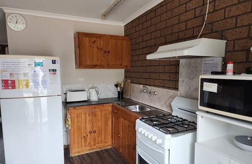 Bemm River Cabina | Cosy Nook Flat 5 - Well equipped budget holiday accommodation