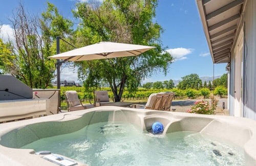 Bouvet Island Casa | Enchanting Wine Country Retreat ~ Hot Tub & Vineyard Views 3BD/2BA