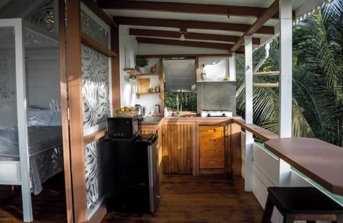 Parlatuvier Cabina | Wings Waterfall & Treehouse Cabin