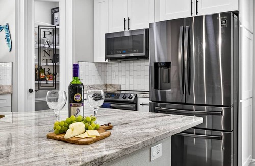 Odessa Casa | Drift & Dwell | Modern Lakehouse Retreat