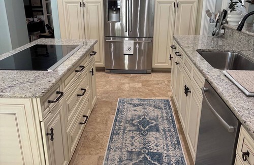 Paris Casa | Peaceful Home Private Pool Conveniently located!