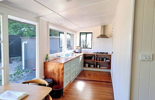 Pebbly Beach Cabina | Alexander's Cottage - located at Pebbly Beach in Murramarang NP