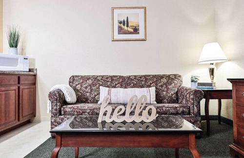 Pembine Hotel | Family Friendly Getaway! 3 Cozy Units w/Pool & Gym Access, Free Parking!