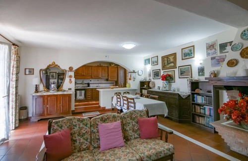 Querceta Apartamento | 2 bedroom beautiful apartment in Querceta