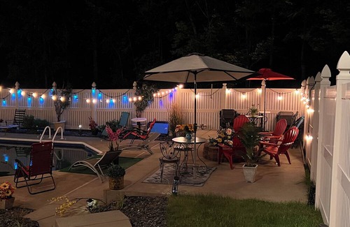 Neshannock Township Casa | Charming 4-bedroom house with fitness room and AC in New Castle.