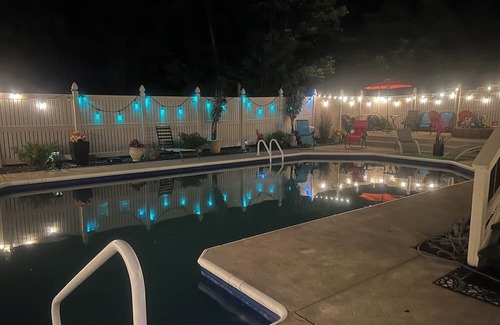 Neshannock Township Casa | Charming 4-bedroom house with fitness room and AC in New Castle.