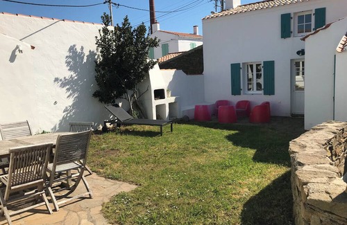 Ile d'Yeu Casa | In the heart of Port Joinville in YEU, two small houses full of charm