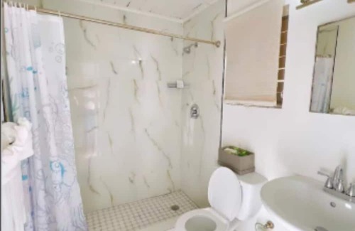 Farmer's Hill Complejo | Single Queen Suite at Exuma Palms Resort - Shipwreck