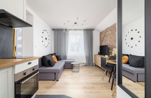 Czeladz Apartamento | Betonowa 4 Czeladź | Brick Cozy Apartment | Remote Work