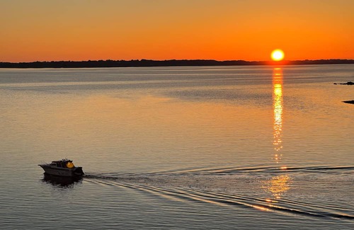 Herdla Cabina | Hideaway Herdla 2 – unique and luxurious cabin 15 m above the sea near Bergen