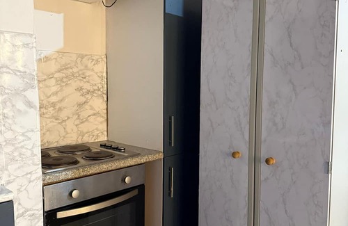 Bradford Apartamento | Relaxing stay in prime location 5-10 mins from views,malls,foods (everywhere)