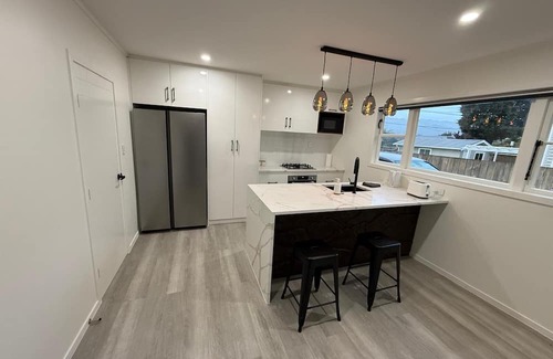 Trentham Casa | Beautiful 3-bedroom house in Upper Hutt Central