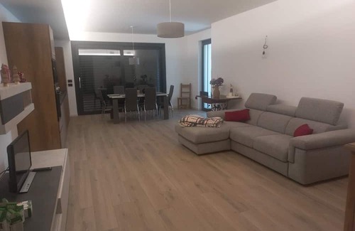 Castello dell'Acqua Apartamento | Apartment 'Laris' with Mountain View, Balcony and Wi-Fi