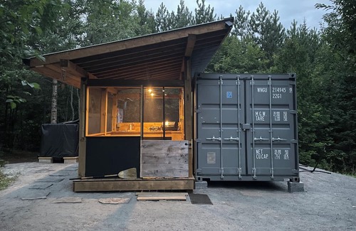 Hastings Highlands Cabina | Unique off grid 1-bedroom cabin near Bancroft