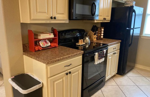 Tyler Apartamento | Best Stays@ La Meza Roja, Wifi, Pet Friendly- fenced