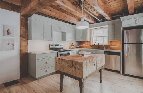 Zorra Cabina | This Listing is not yet Live