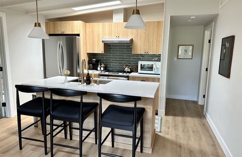 Tamalpais-Homestead Valley Casa | Private MCM Sanctuary