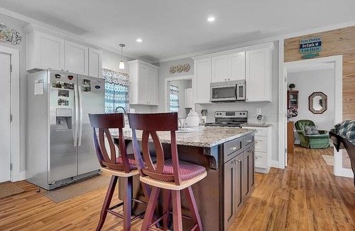 Double Springs Casa | Amazing, Lake Front Home With Boat Dock