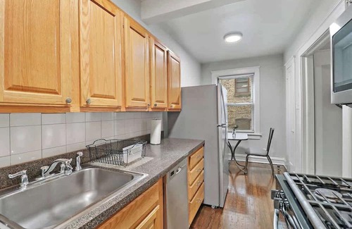 Ravenswood Apartamento | Elegant 1BR Stylishly Furnished Apartment