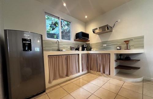 Los Ángeles Casa | Casa Tucan, Casa Tucan - with nice view to the trees