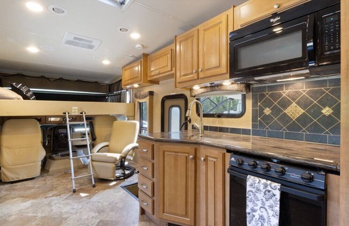 Osage Beach Casa | RV Retreat - Pool - Next to Margaritaville