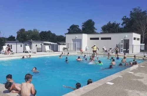 Argenton-Chateau Chalet De Esquí | Chalet - Piscine - ccbbe0g