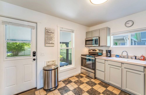 Whitefish Casa | New! Downtown Whitefish home with river and trail access