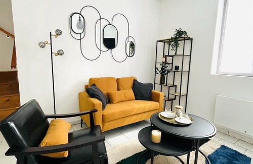 Cambrai Casa | Fantastic 2-bedroom house with WiFi in Cambrai