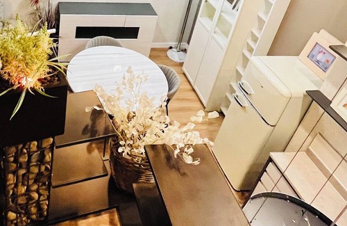 Burgos Apartamento | Vista Alegre Hubu Loft