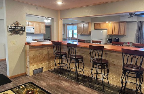 Lynch Casa | Spacious 5-bedroom house with WiFi, AC in charming Lynch