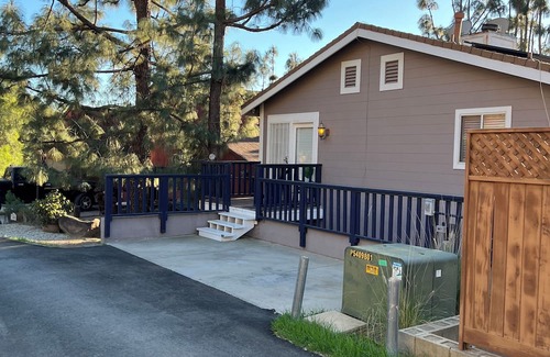 Chatsworth Casa | Private Studio with Front Door Parking in rustic neighborhood.