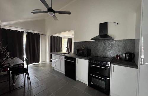 Coronet Bay Casa | Room for the biggest Boat, pet friendly
