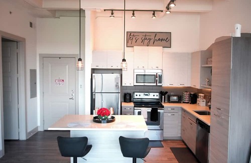 Downtown Atlanta Apartamento | Luxe Downtown High-Rise-Stunning Views & Prime ATL Location Close to Attractions