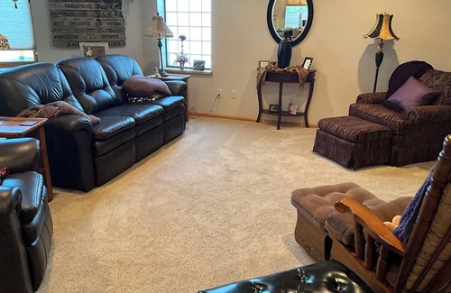 Huron Casa | Lovely 3-bedroom Home in downtown Huron with WiFi and AC.