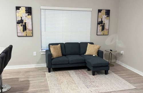 Church Street Apartamento | Cozy Apartment Near the Airport