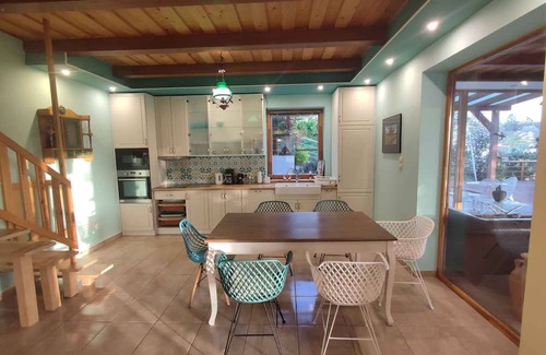 Siofok Casa | Holiday home Modern furnishings with whirlpool, barbecue and large garden