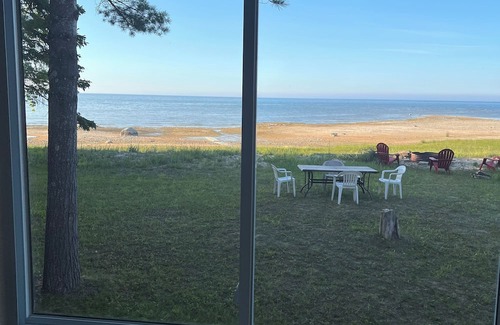 Carp Lake Casa | Private and secluded lakefront 15 minutes from Mackinaw City - Carp Lake