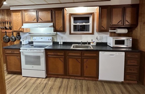 Carp Lake Casa | Private and secluded lakefront 15 minutes from Mackinaw City - Carp Lake