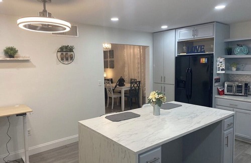North Miami Casa | Serene 2-bedroom house with AC in North Miami