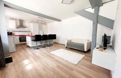 Chateau-Thierry Casa | Maison Moderne à Deux Pas du Centre-ville