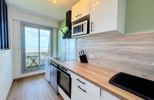Lion-sur-Mer Apartamento | Appartement face mer, avec accès direct à la plage