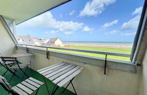 Lion-sur-Mer Apartamento | Appartement face mer, avec accès direct à la plage
