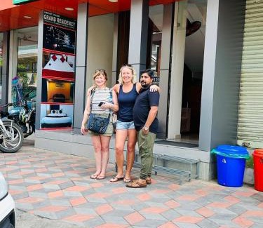 Alwaye Hotel | AIRPORT COCHIN ROYAL Residency