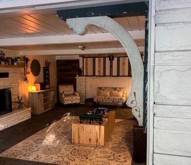 Houghton Lake Hotel | LakeHouse Inn