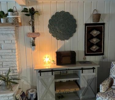 Houghton Lake Hotel | LakeHouse Inn