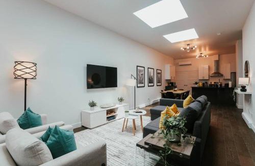 La Petite-Patrie Apartamento | HRésidences Modern Apt on Main St Hubert Street