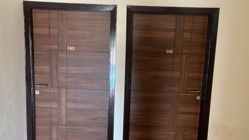 Ranjit Avenue Hotel | Ruhaneeyat Home Stay